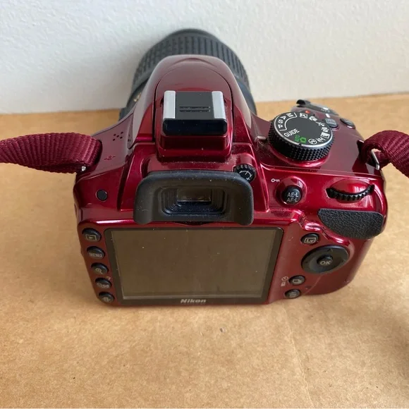 Nikon D3200 Digital Camera with Nikon DX AF-S 18-55mm f/3.5-5.6G VR Lens